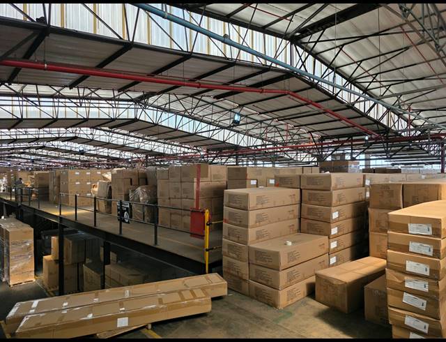 24,253M² WAREHOUSE TO LET IN STORMILL